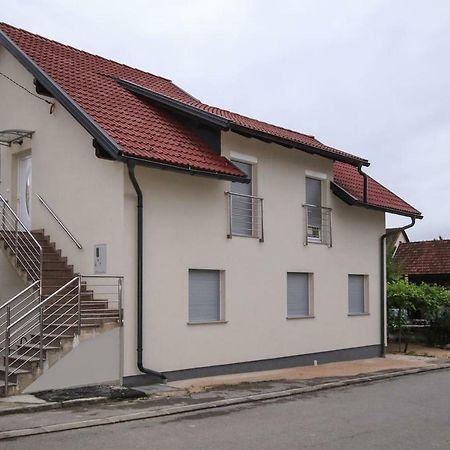 Apartman F&F 오토칵 외부 사진